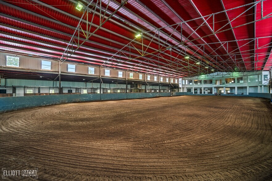 More Photos Of 1785 Old River Rd, Natchitoches Light Manufacturing For Sale