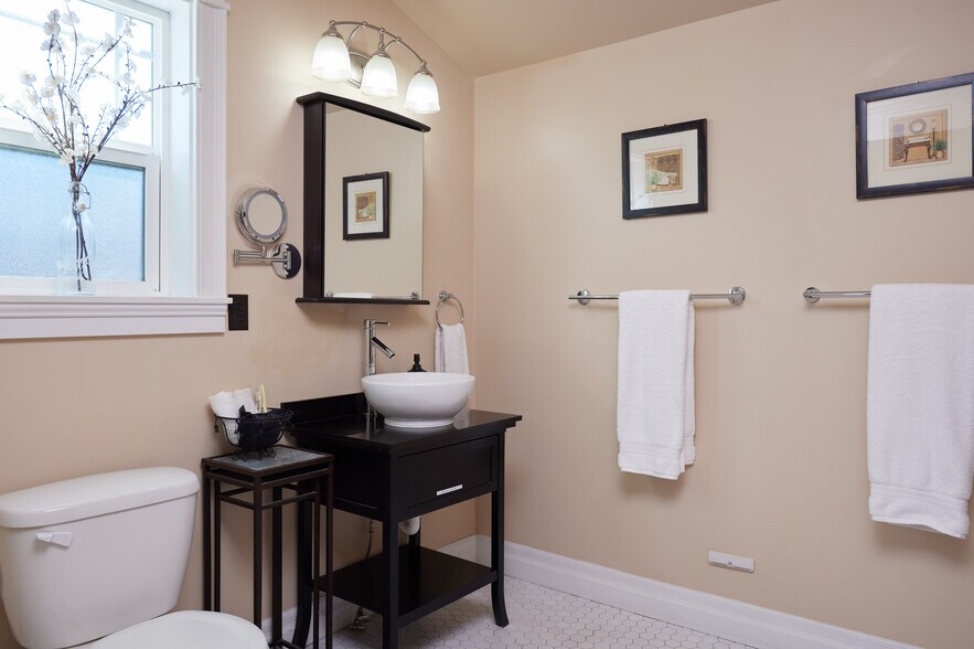 More Photos Of 527 Catherine St, Walla Walla Hospitality For Sale