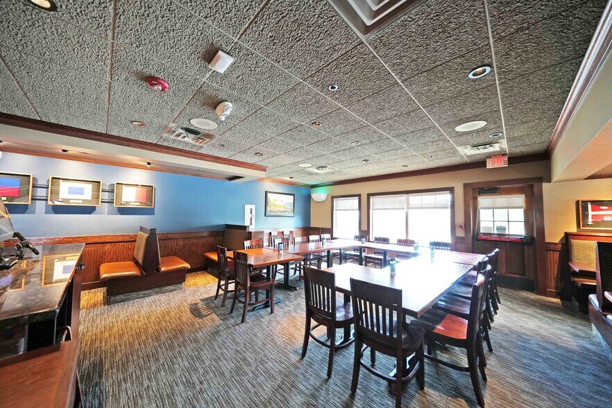 More Photos Of 905 N 1st St, Yakima Restaurant For Sale