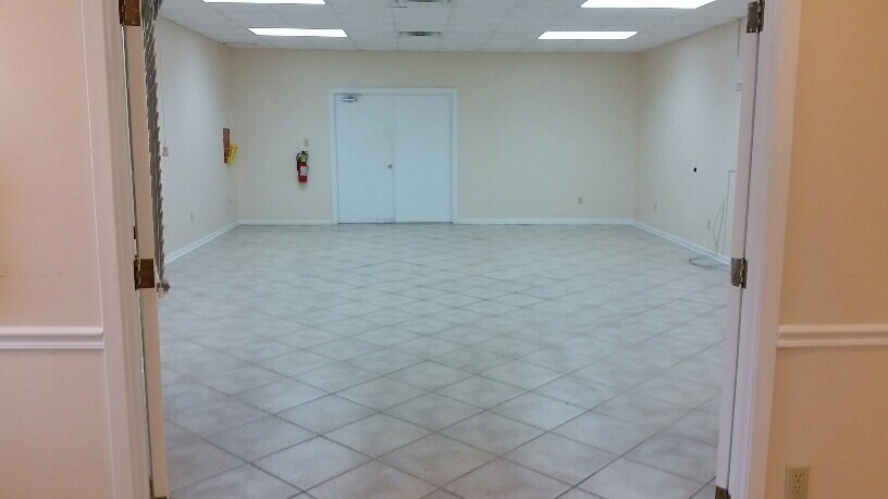 More Photos Of 1101 Eraste Landry Rd, Lafayette Flex For Lease