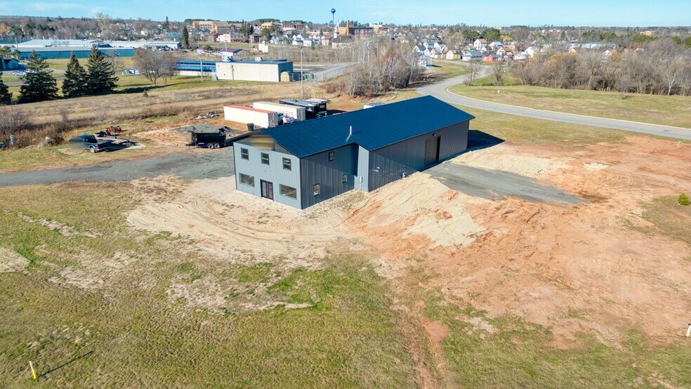 More Photos Of 126 Iron Dr, Chisholm Industrial For Sale