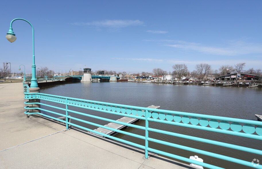 More Photos Of 141 Main St, Racine Apartments For Sale