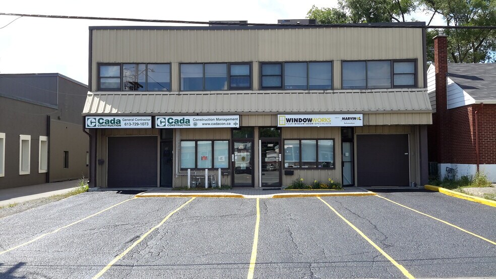 Primary Photo Of 854 Boyd Ave, Ottawa Warehouse For Lease