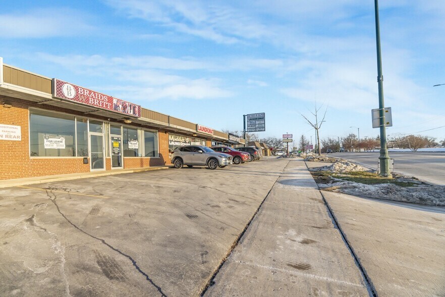 More Photos Of 1551 Plainfield Rd, Joliet Freestanding For Lease