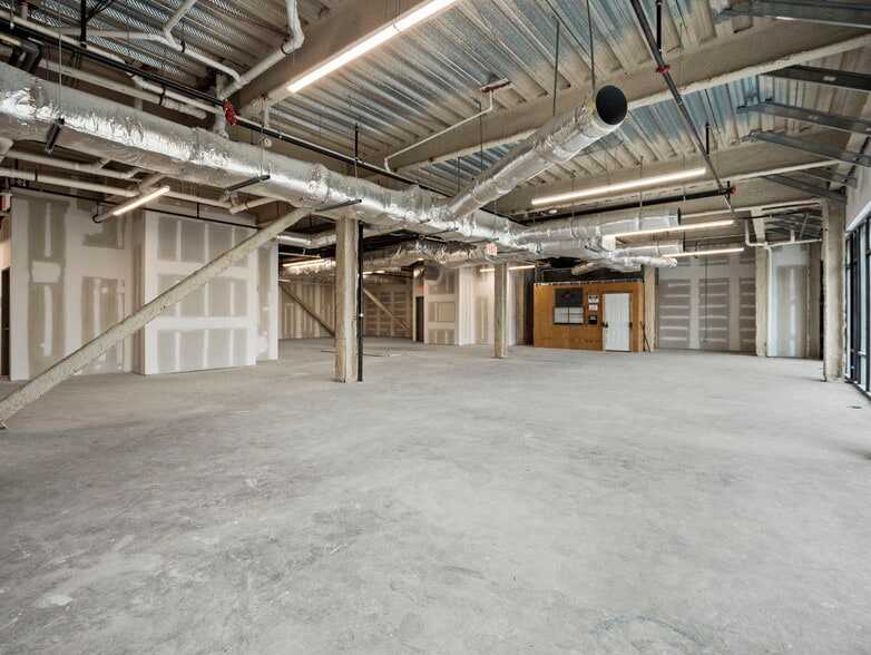 More Photos Of 2-10 Maverick Sq, Boston Apartments For Lease