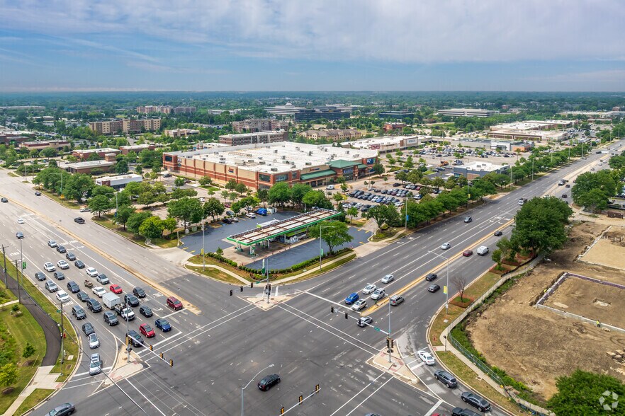More Photos Of 1319-1321 E Golf Rd, Schaumburg Freestanding For Lease