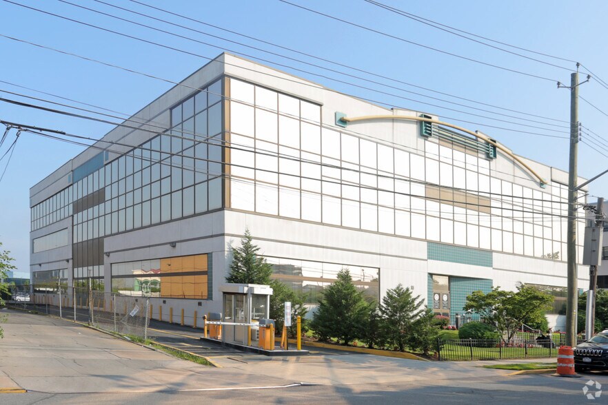 More Photos Of 30-56 Whitestone Expy, Flushing Office For Sale