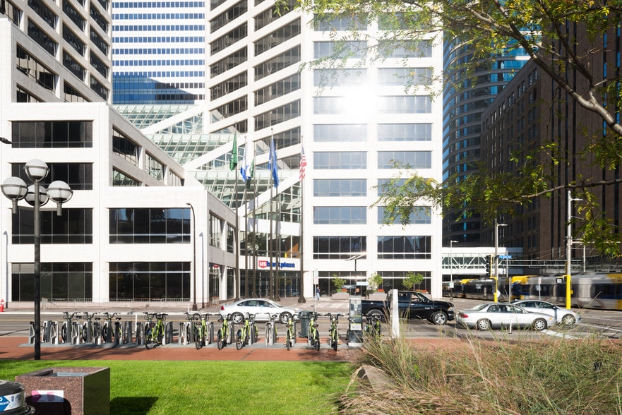 More Photos Of 220 S 6th St, Minneapolis Office For Lease