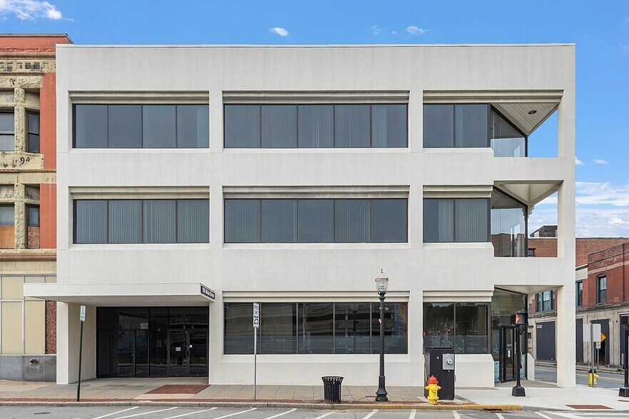 More Photos Of 515 Main St, Fitchburg Office For Lease