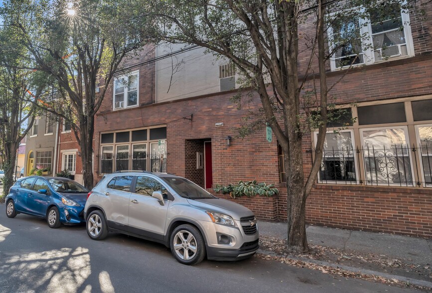 Primary Photo Of 718-722 S 7th St, Philadelphia Apartments For Sale