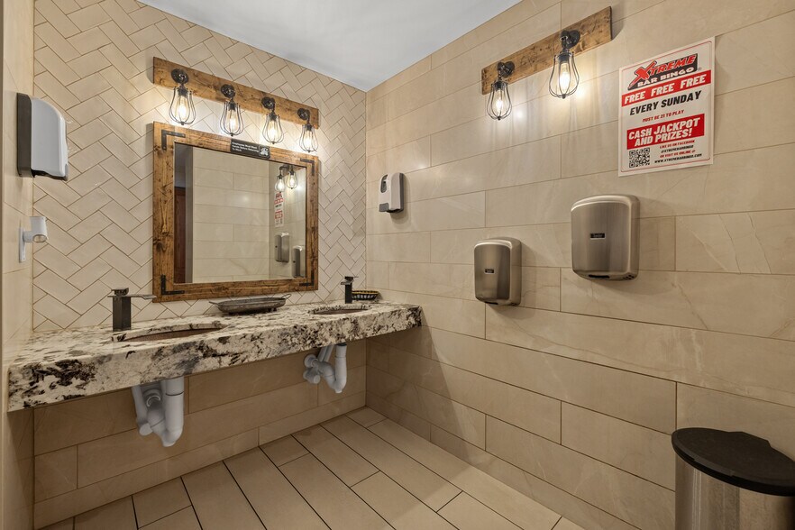 More Photos Of 4919 State Road 144, Hartford Restaurant For Sale