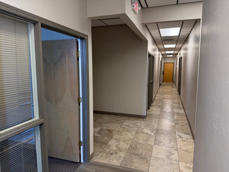 More Photos Of 4600 Mcleod Rd NE, Albuquerque Storefront Retail Office For Sale