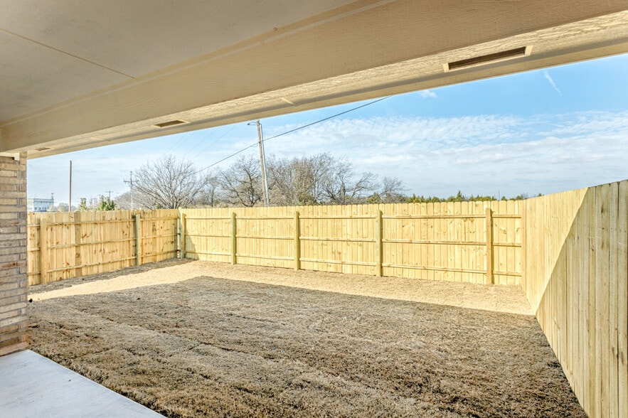 More Photos Of 11501 N Oklahoma Ave, Oklahoma City Apartments For Sale
