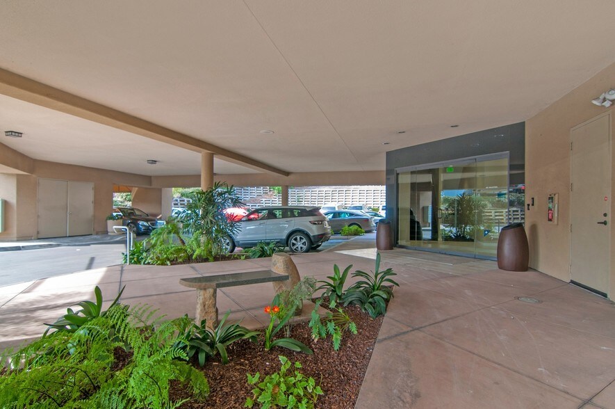 More Photos Of 5330 Carroll Canyon Rd, San Diego Medical For Sale