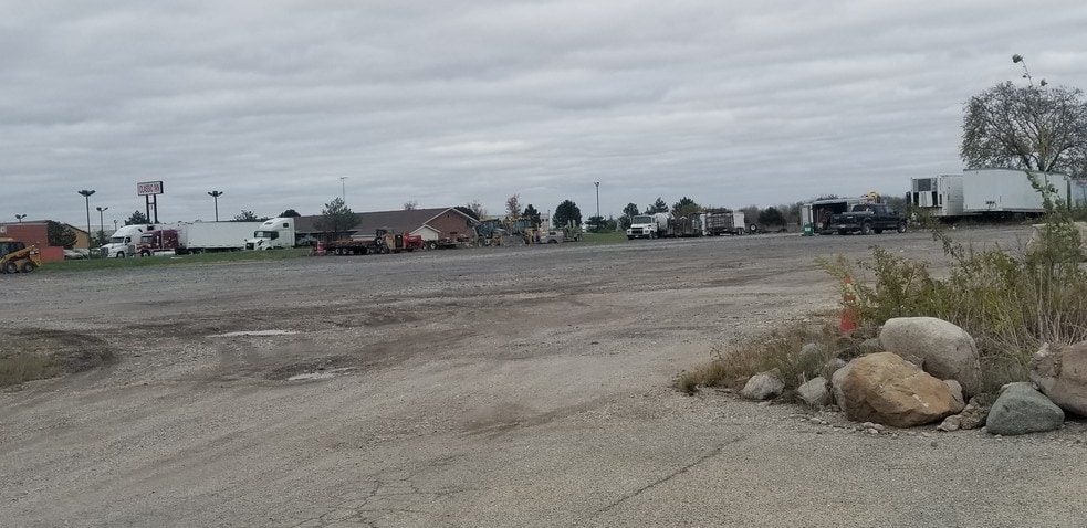 More Photos Of 900 N Union St, Dwight Restaurant For Sale