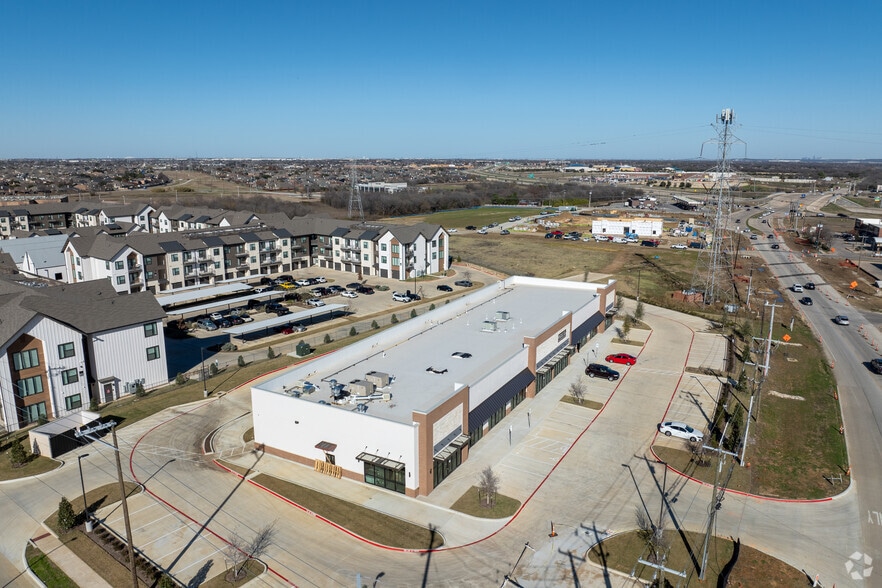 More Photos Of 1305 Debbie Ln, Arlington Storefront For Lease