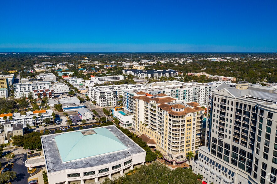 More Photos Of 100 Central Ave, Sarasota Apartments For Lease