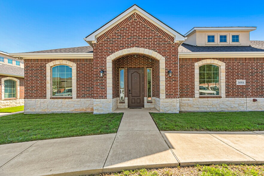 More Photos Of 3600 Eldorado Pky, McKinney Office For Lease