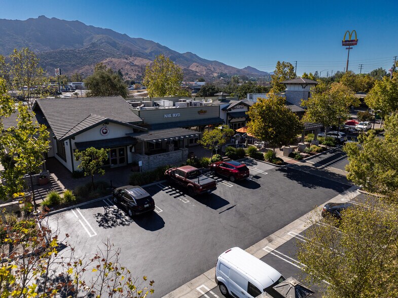 More Photos Of 29105-29125 Canwood St, Agoura Hills Restaurant For Lease