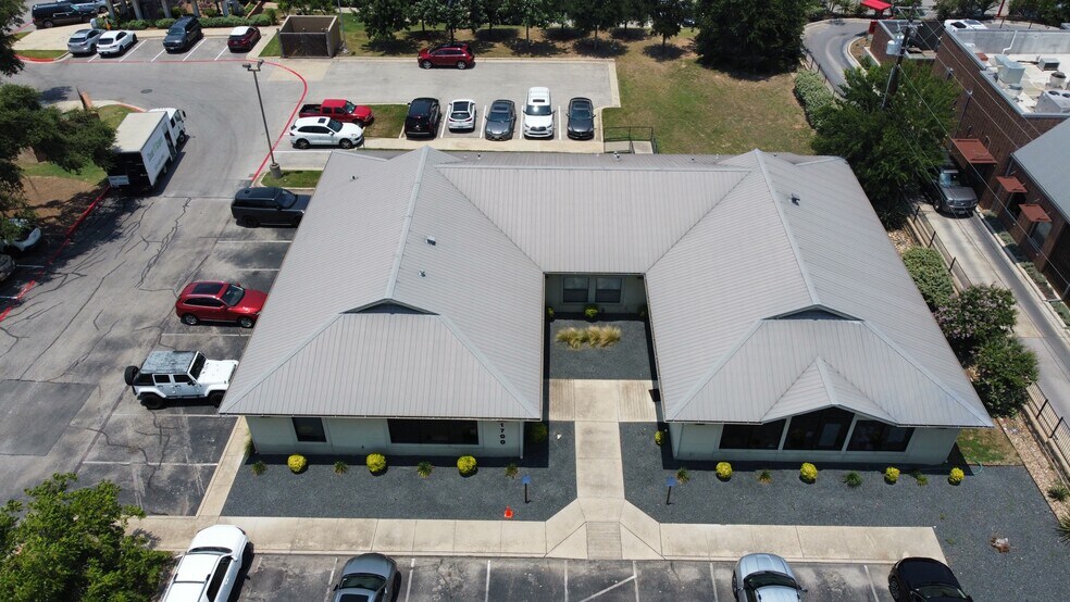 More Photos Of 1700 Ranch Road 620 S, Lakeway Storefront Retail Office For Sale