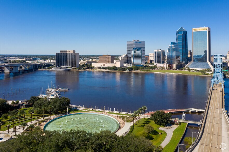 More Photos Of 550 Water St, Jacksonville Office For Lease
