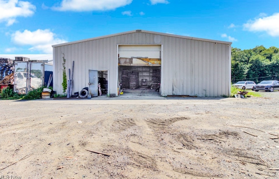 Primary Photo Of 14755 Lincoln St SE, Minerva Warehouse For Sale