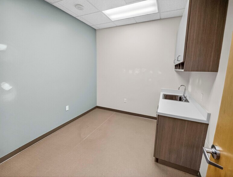 More Photos Of 1081 Long Beach Blvd, Long Beach Apartments For Lease