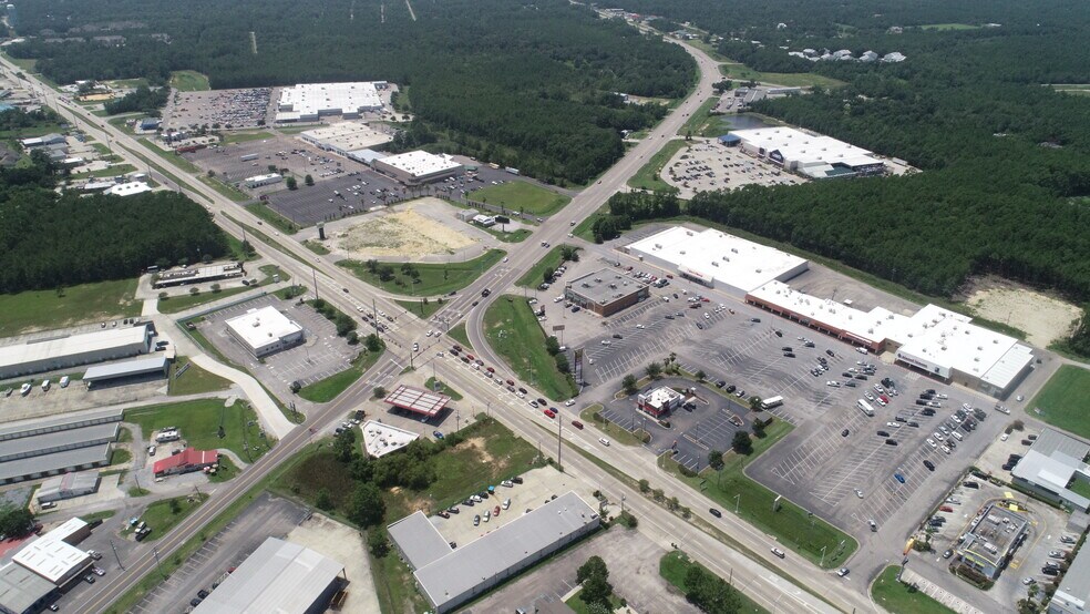 More Photos Of 403 Highway 90, Waveland Drugstore For Lease