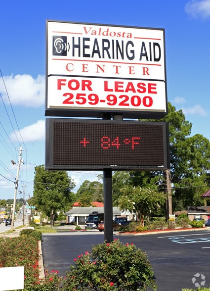 More Photos Of 1310 Baytree Rd, Valdosta Office For Lease