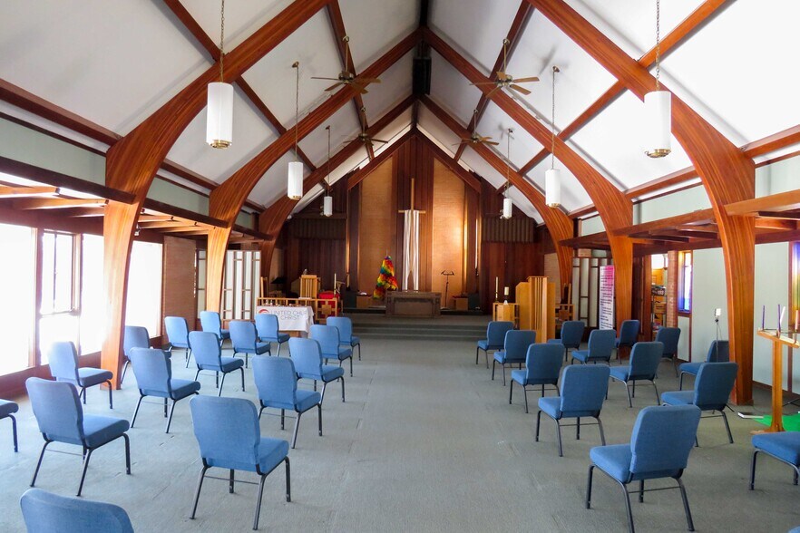 More Photos Of 1245 S Fabrique Dr, Wichita Flex For Sale