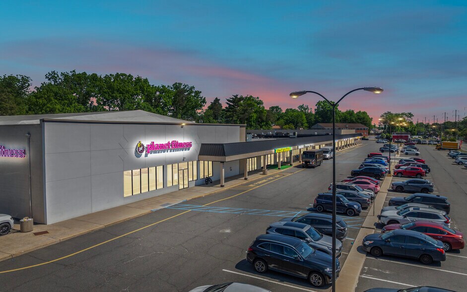 More Photos Of Rte 27 @ Rte. 27 & Prospect Rd., Woodbridge Unknown For Lease