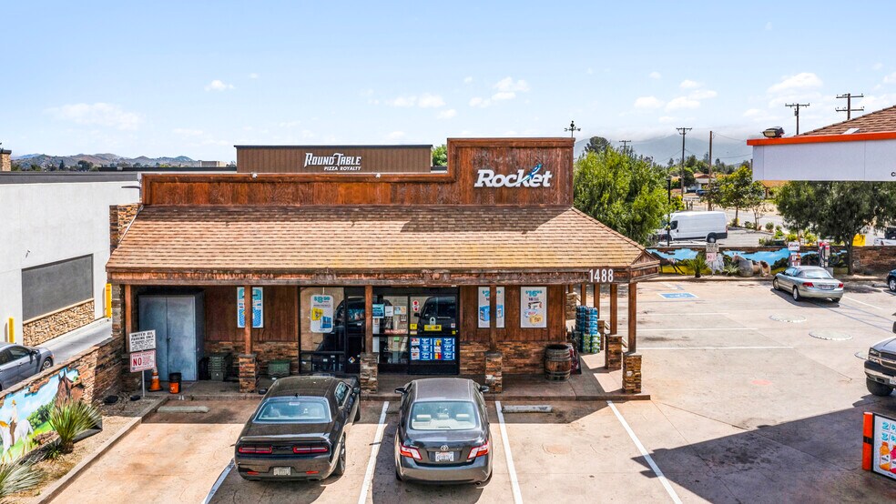 More Photos Of 1488 6th St, Norco Service Station For Sale