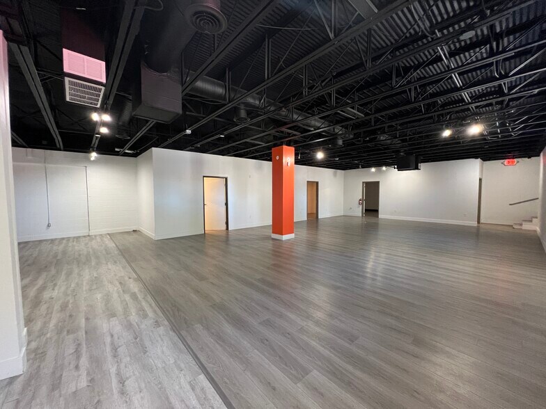 More Photos Of 1217 N Classen Blvd, Oklahoma City Storefront Retail Office For Lease