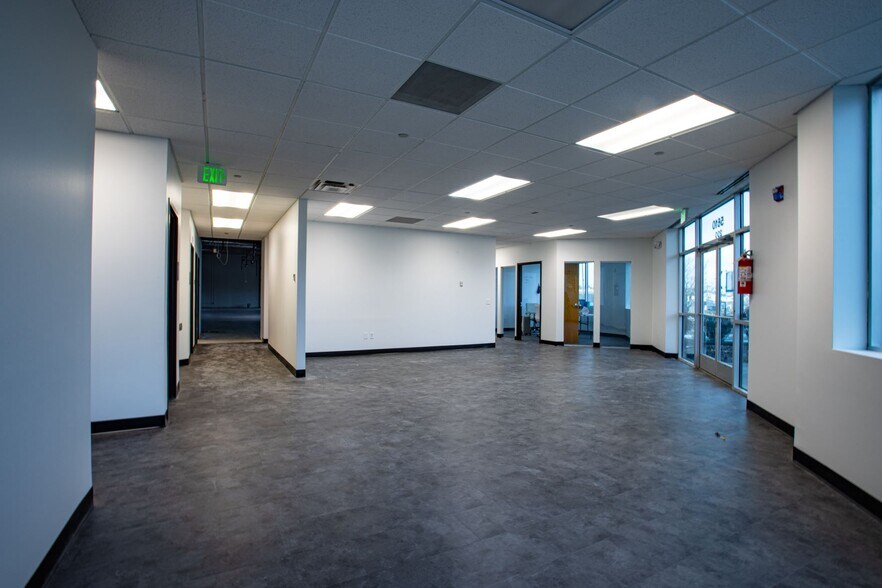 More Photos Of 5610 Ward Rd, Arvada Light Manufacturing For Sale