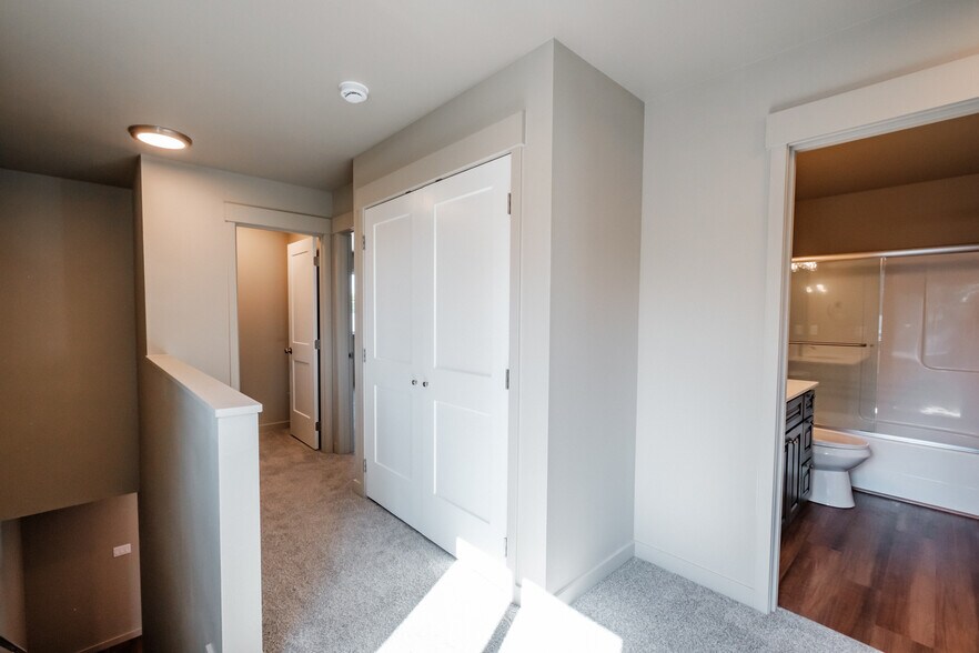 More Photos Of 2656 S Main Rd, Lebanon Apartments For Sale