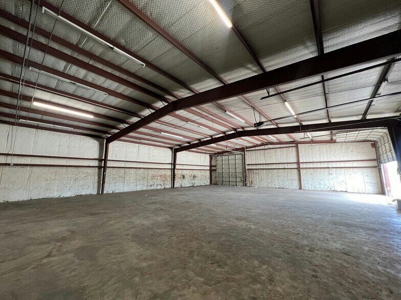 More Photos Of 1974 US Hwy 90, Seguin Self Storage For Lease