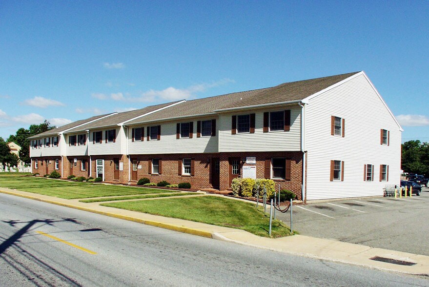 More Photos Of 375-385 W North St, Dover Office For Sale