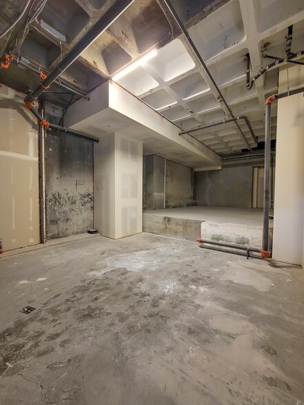 More Photos Of 8899 Beverly Blvd, West Hollywood Apartments For Lease