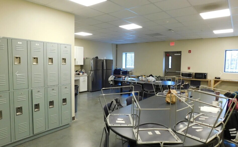 More Photos Of 49 Innovation Dr, Rochester Industrial For Sale