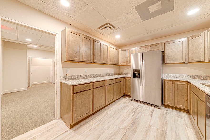 More Photos Of 2803 S Bay St, Eustis Medical For Sale