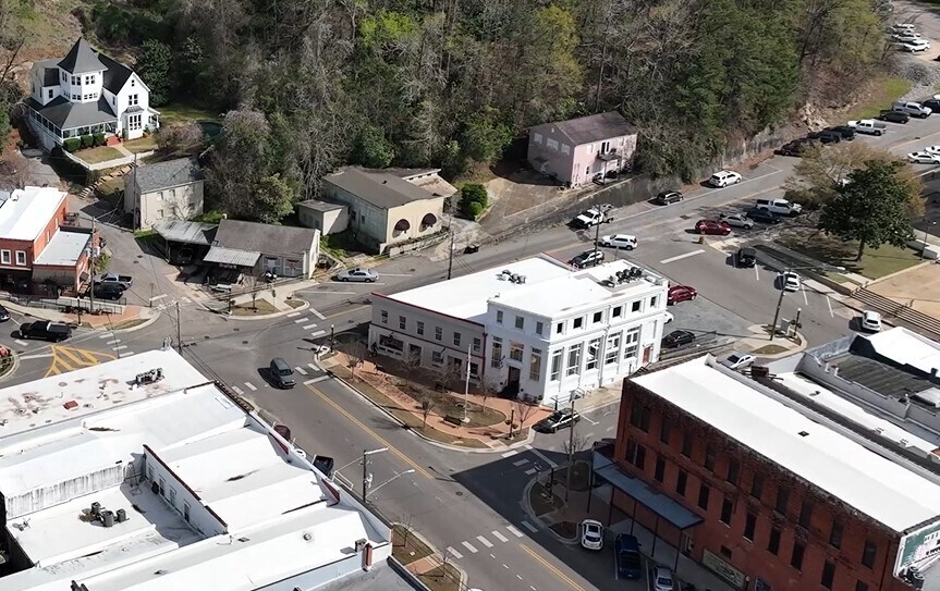 More Photos Of 110 E Bridge St, Wetumpka General Retail For Lease