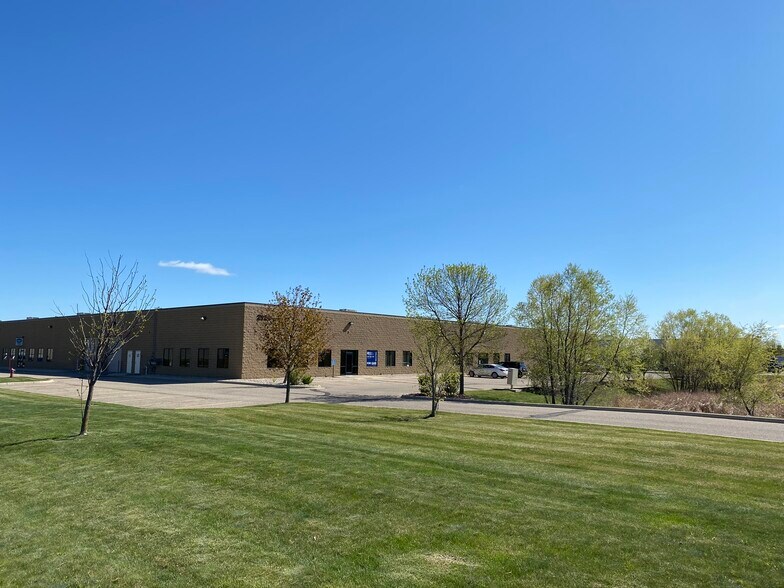 More Photos Of 2120 Howard Dr W, North Mankato Warehouse For Lease
