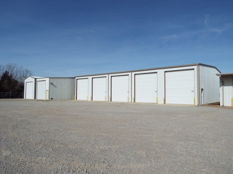 More Photos Of 5510 N Highway 81, Enid Warehouse For Lease