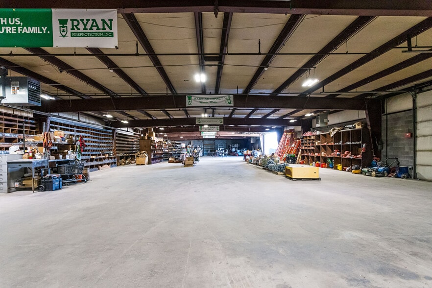 More Photos Of 450 Downes Ter, Louisville Warehouse For Sale