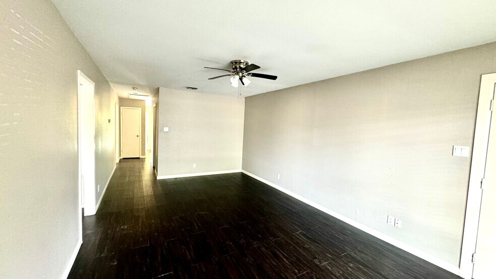 More Photos Of 7315 Housman, Houston Specialty For Sale