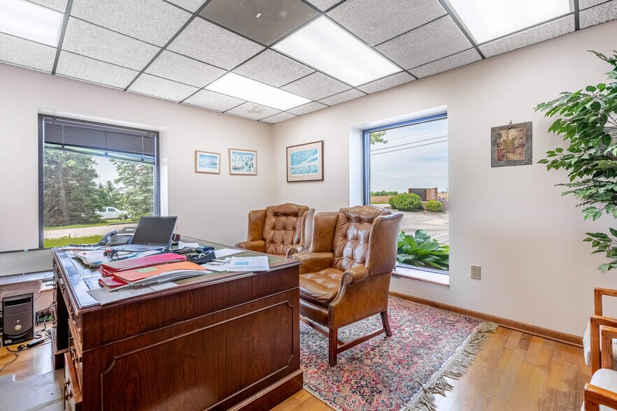 More Photos Of 610 N Main St, Springboro Medical For Lease