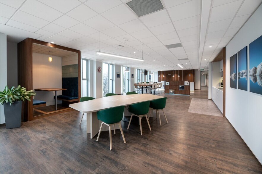 More Photos Of 177 Huntington Ave, Boston Coworking Space