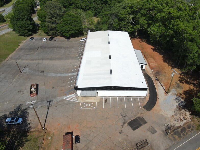 More Photos Of 202 Highway 29 Byp N, Anderson Flex For Lease