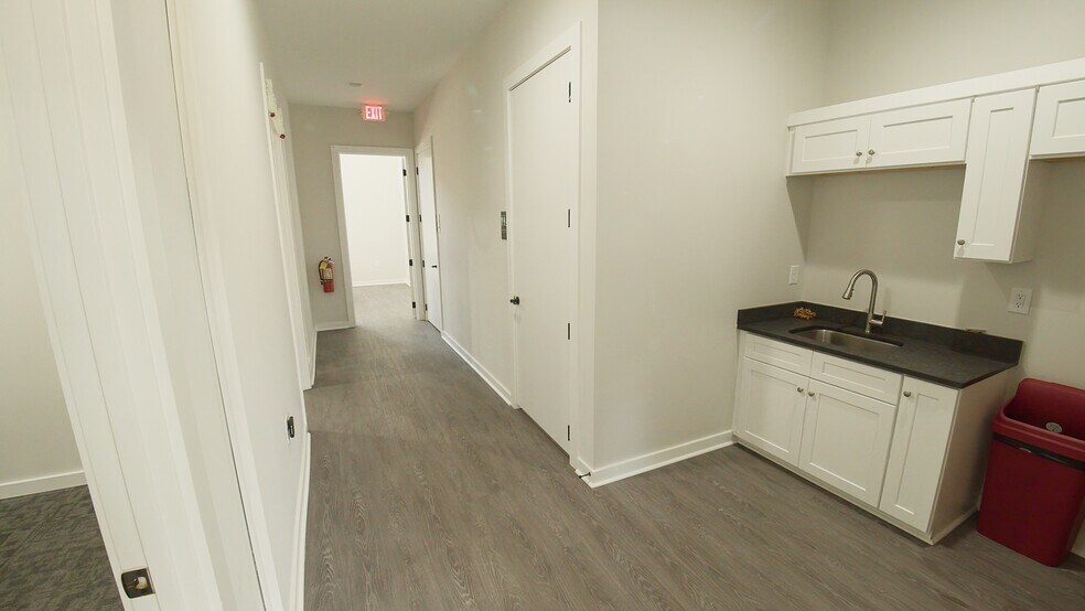 More Photos Of 1740 Grassland Pky, Alpharetta Office For Lease