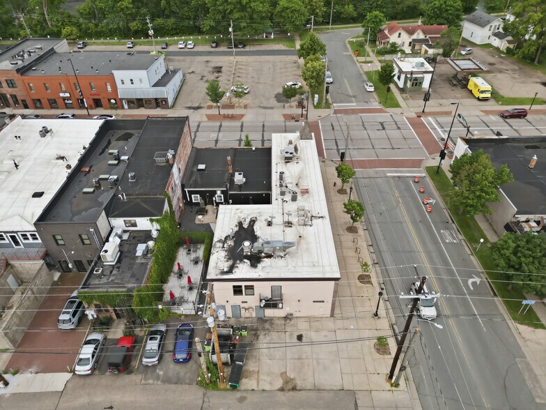 More Photos Of 442 Water St, Eau Claire Bar For Sale